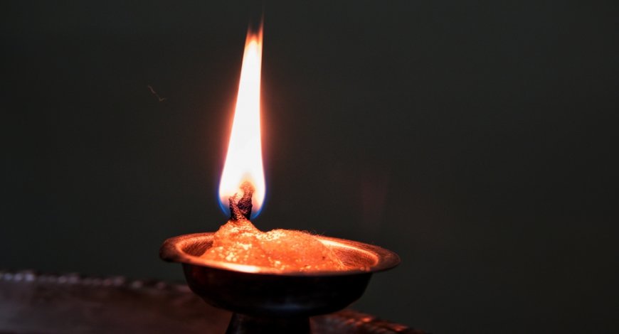 करोनाच्या भीतीपोटी सहा तास मृतदेह घरातच होता पडून ; सामाजिक कार्यकर्त्याने केले अंत्यसंस्कार.