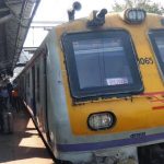 मुंबईनंतर पुण्यातही अखेर लोकल धावली ;तुर्तास  अत्यावश्यक सेवेतील कर्मचाऱ्यांसाठी सेवा.