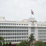 यंदा महाराष्ट्र दिन अत्यंत साधेपणाने आयोजित करण्याच्या सूचना.
